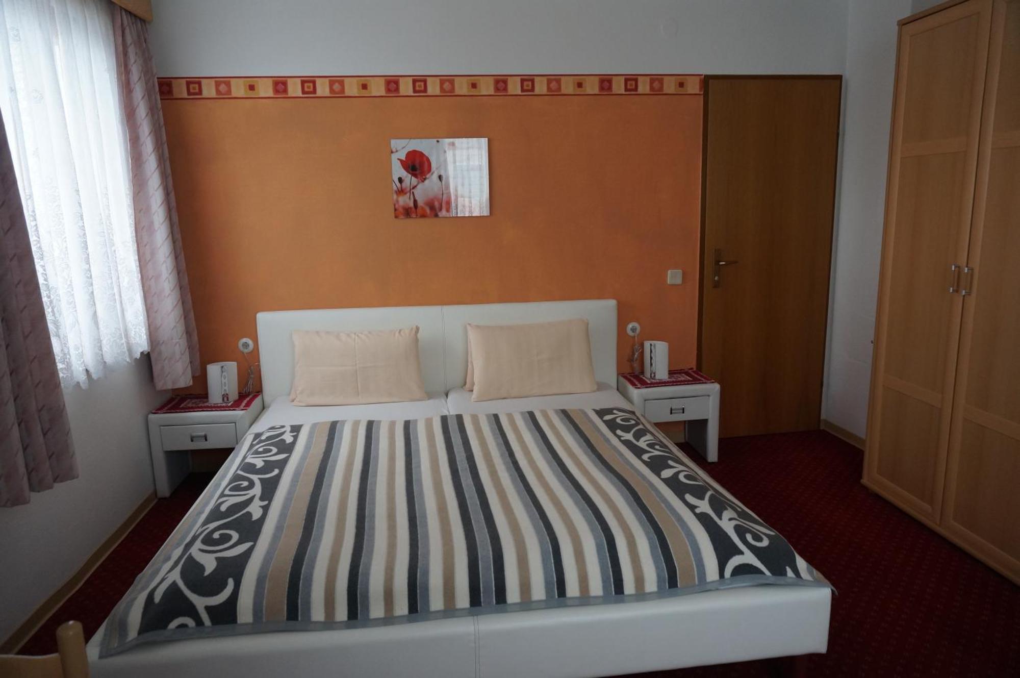 Hotel Gasthof Luggau Maria Luggau Habitación foto